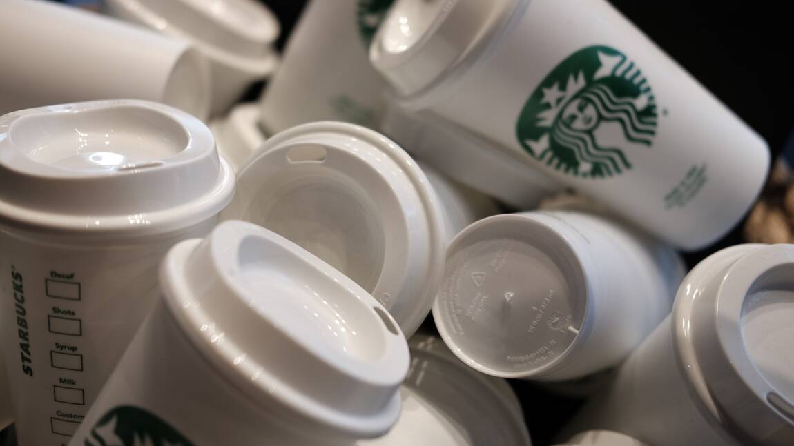 Starbucks veut réduire sa consommation d'eau et sa production de déchets