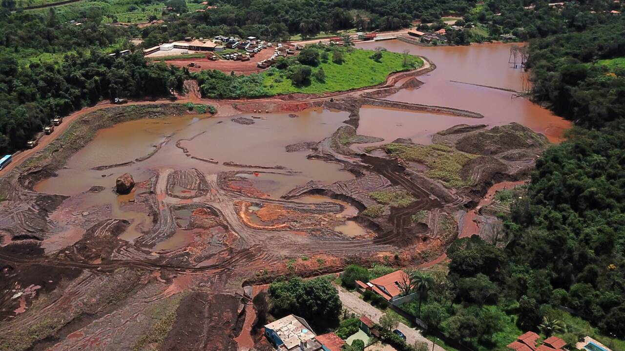 Brésil: un an après la catastrophe minière, Brumadinho à l'arrêt