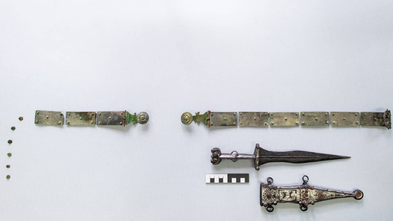 Des archéologues restaurent une dague romaine vieille de 2000 ans en Allemagne