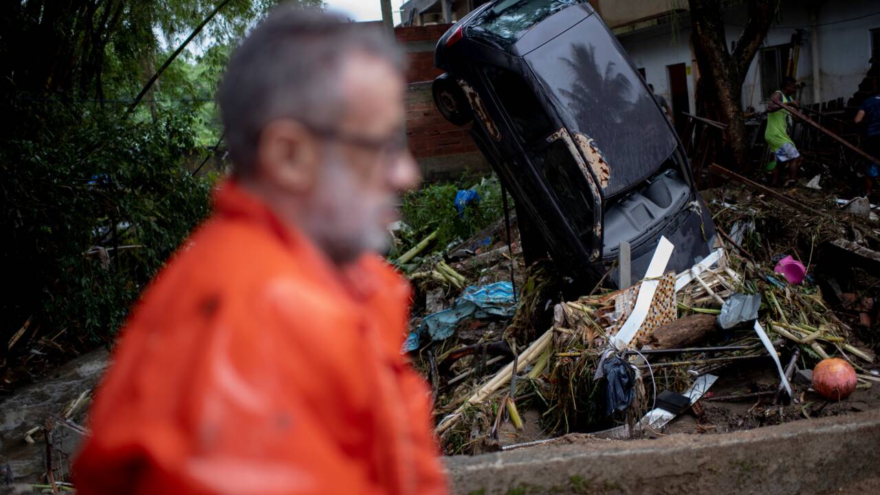 Inondations près de Sao Paulo: le bilan s'alourdit à 16 morts, 32 disparus