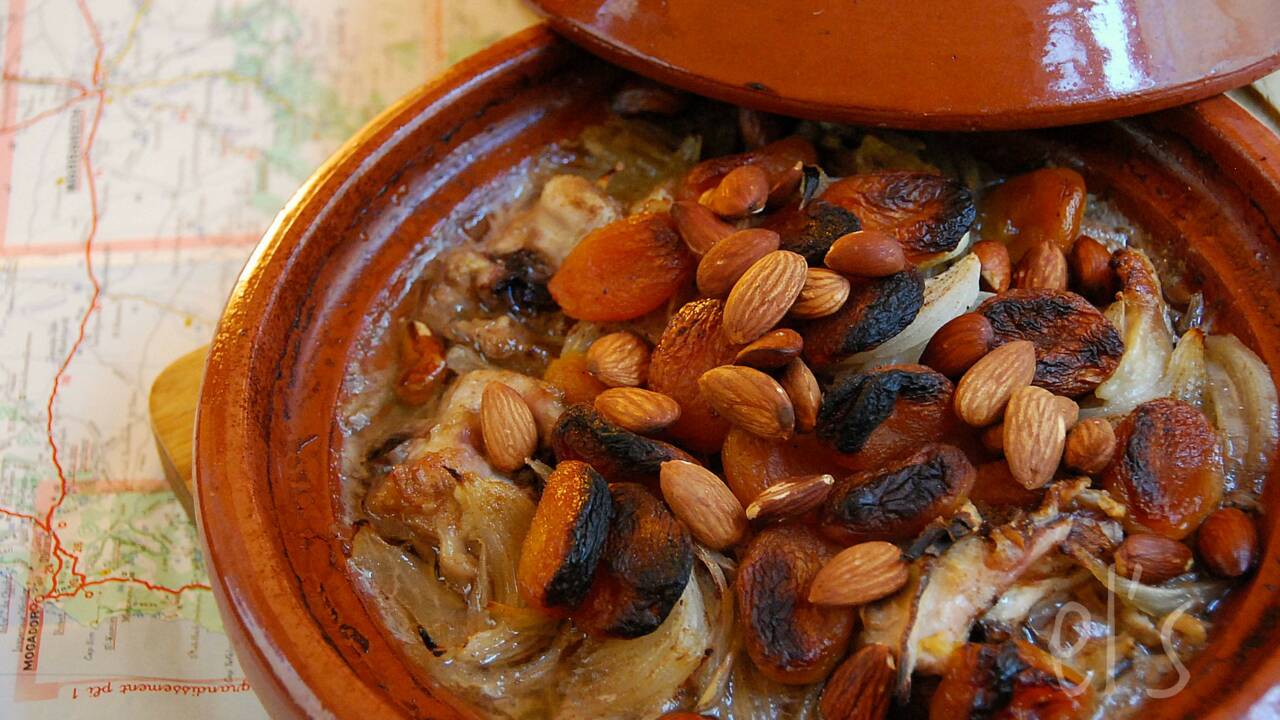 Tajine, bissara, pastilla : trois recettes marocaines pour s'évader depuis sa cuisine