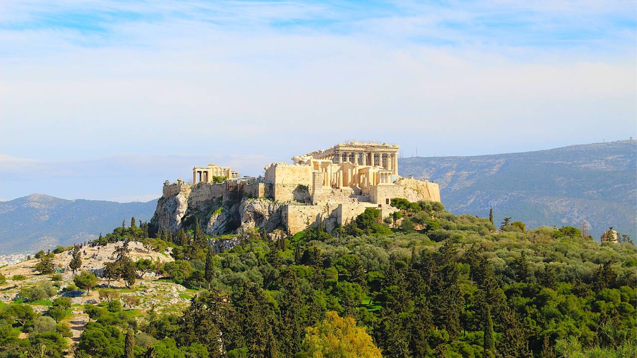Grèce : l'Acropole d'Athènes rouvre après deux mois de confinement