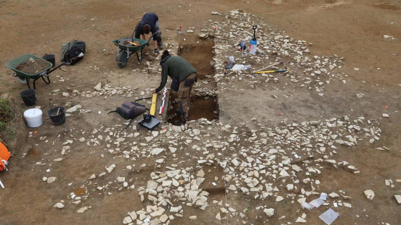 Des vestiges de bâtiments et des sépultures remontant jusqu'à 2800 ans découverts sur l'île d'Oléron