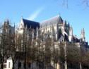 La sécurité des cathédrales, "pas seulement une question d'argent" pour Roselyne Bachelot