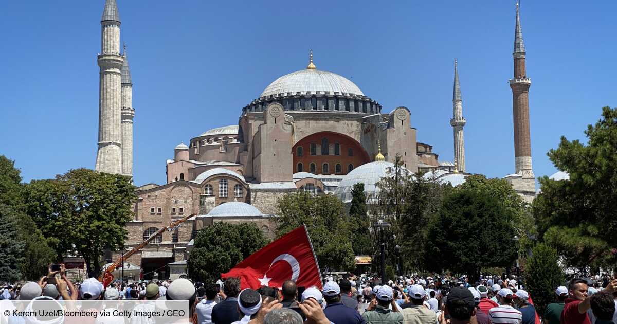 Turquie La Premiere Priere Musulmane A Sainte Sophie A Rassemble Plusieurs Milliers De Personnes Geo Fr