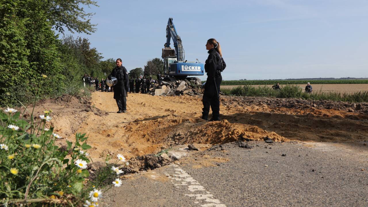 En Allemagne, une route et des villages condamnés malgré la sortie du charbon