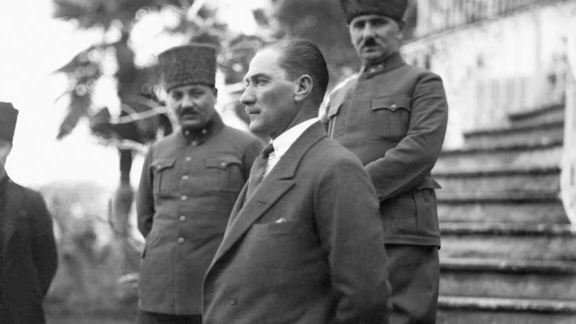 Turquie : polémique après les propos d'un chef religieux jugés anti-Atatürk