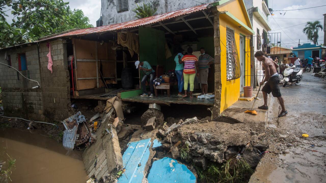 L'ouragan Isaias s'abat sur les Bahamas avant la Floride, foyer de Covid-19