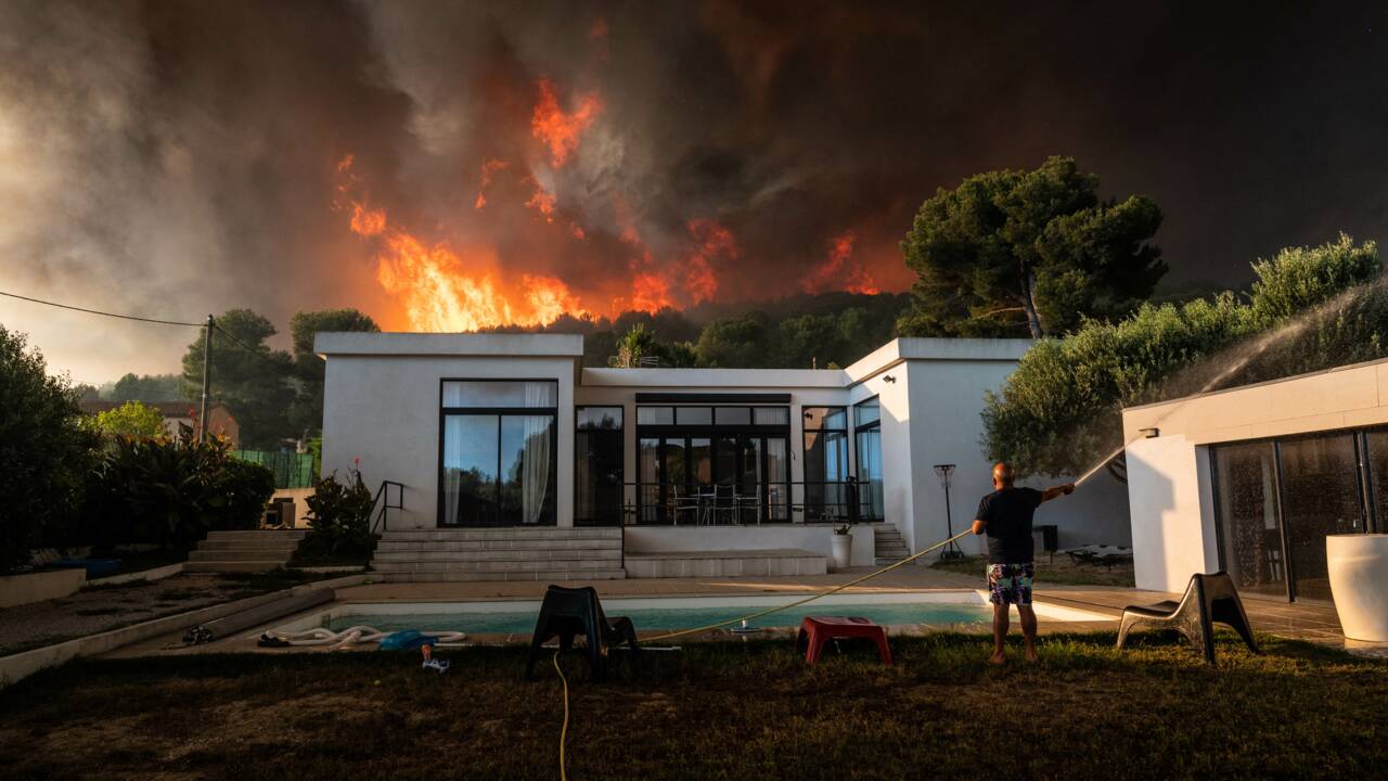 Violent incendie sur le littoral près de Marseille, des campings évacués