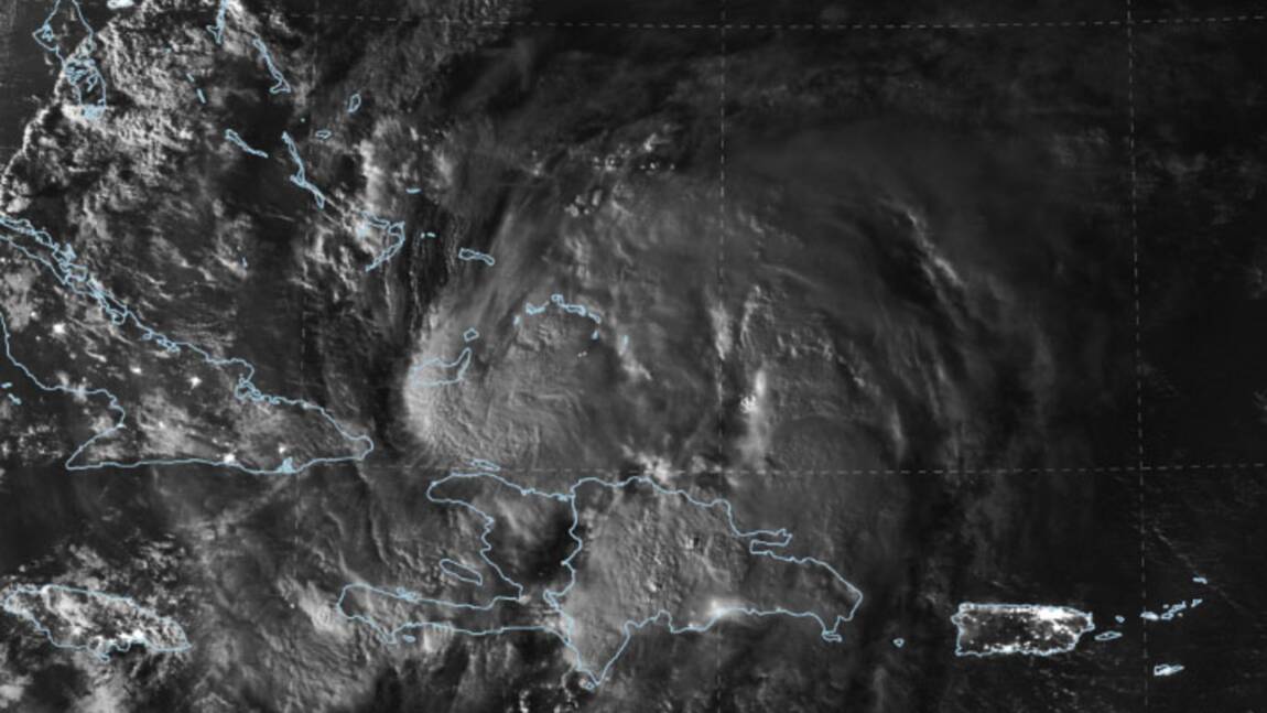 Déjà meurtrie par le Covid-19, la Floride se prépare à affronter l'ouragan Isaias