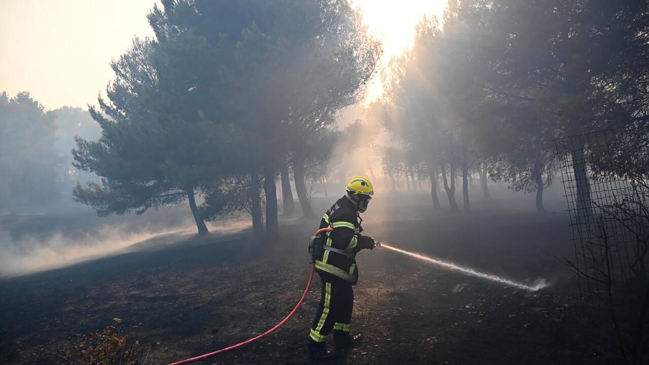 Feu fixé dans les Bouches-du-Rhône, 300 hectares brûlés