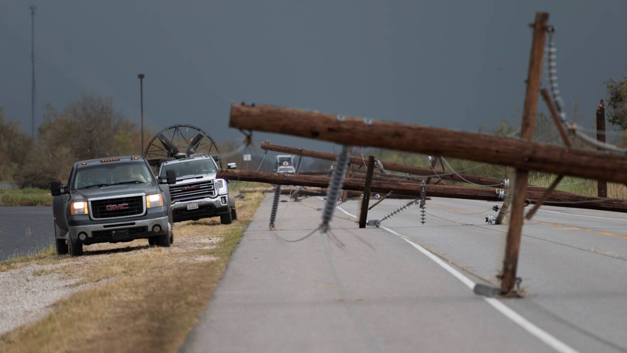 L'ouragan Laura fait 14 morts dans le sud des Etats-Unis mais moins de dégâts que redouté