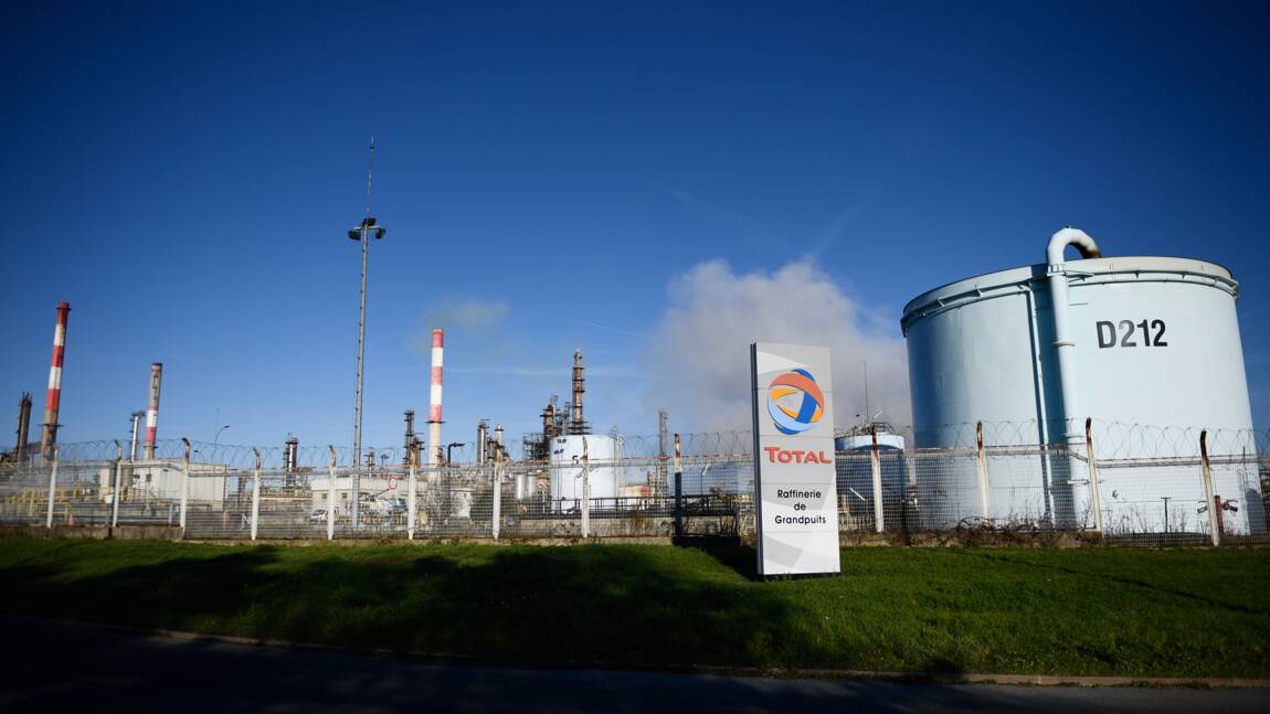 Total annonce l'arrêt du raffinage à Grandpuits et promet une "plateforme zéro pétrole"