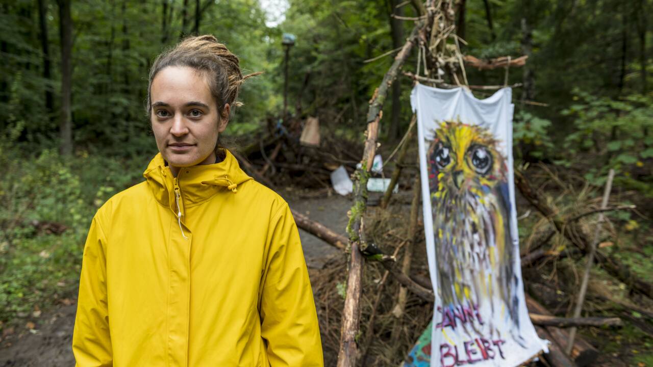 Carola Rackete, l'"emmerdeuse" qui sauve des migrants et défend la forêt