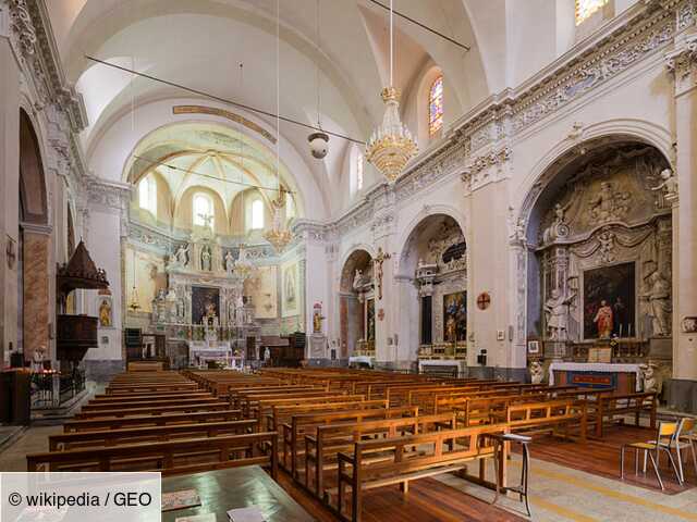 Quelles Sont Les Differences Entre Une Cathedrale Une Basilique Et Une Eglise Geo Fr