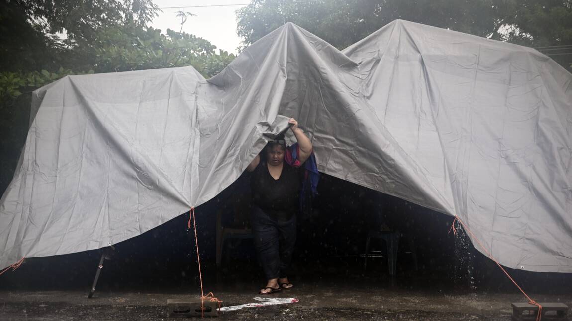 L'Amérique centrale menacée d'un nouveau cyclone: évacuations au Honduras et au Guatemala