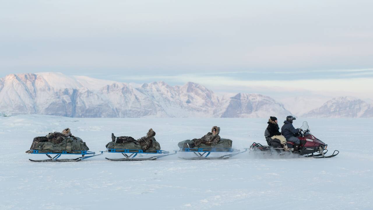 Groenland : la vie inuite dans sa vérité crue, entre traditions et fonte des glaces