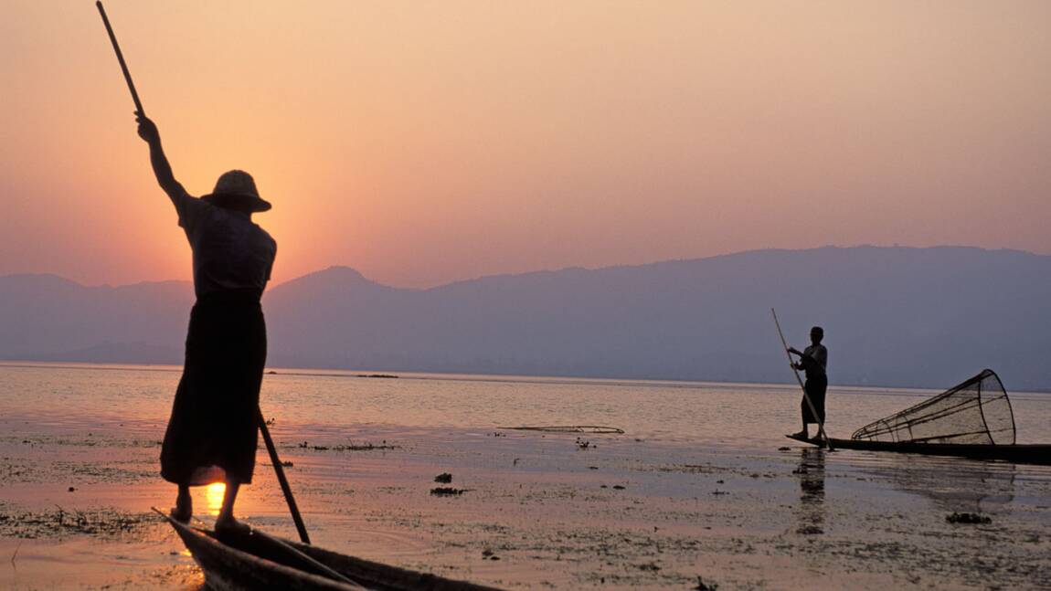 Instantané de photographe : Birmanie, pêcheurs sur le lac Inle par Tuul et Bruno Morandi 