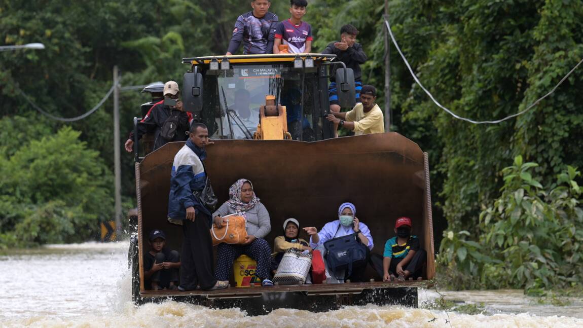 En Malaisie, les "pires inondations depuis un demi-siècle" font au moins six morts et des milliers d'évacués