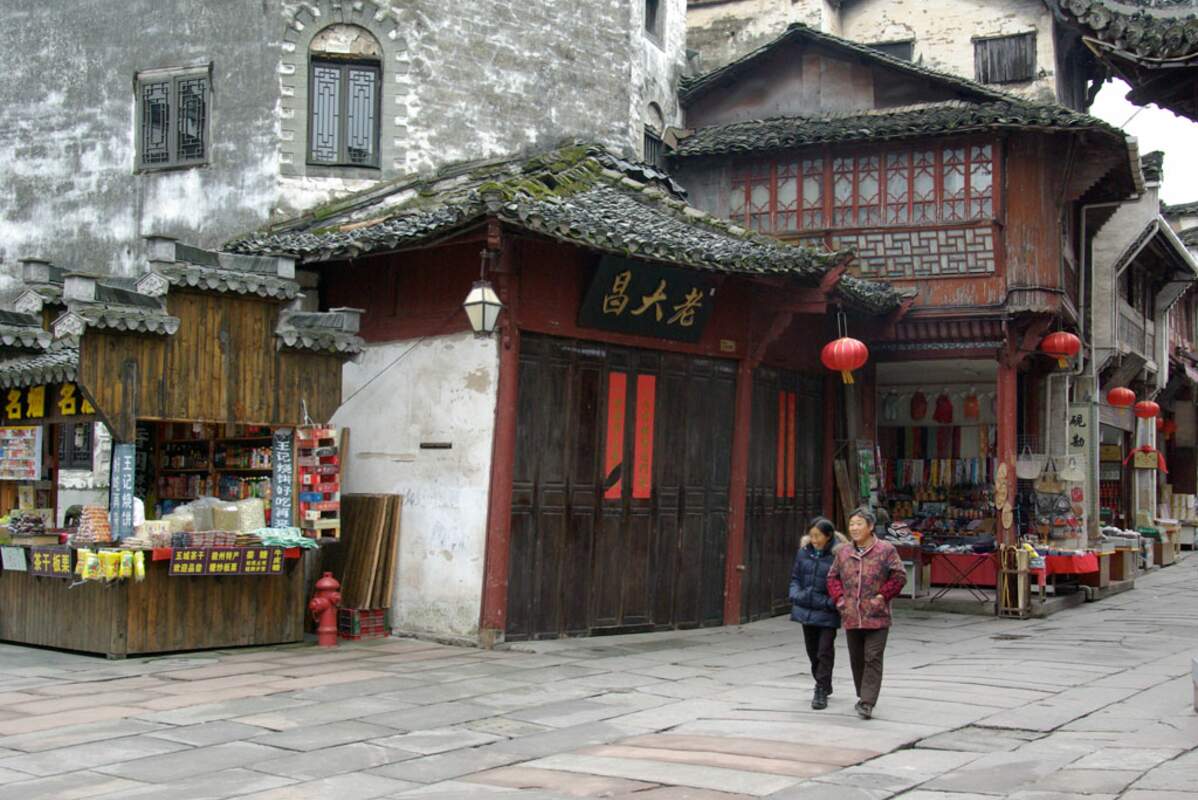 Porte en bois massif à 2 panneaux de conception simple - Chine Porte en  bois, porte d'hôtel en bois