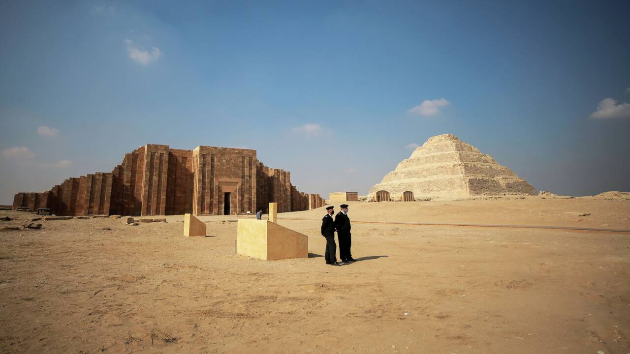 Egypte : les archéologues dévoilent des "trésors" trois fois millénaires dans la nécropole de Saqqara