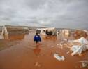 Syrie: la pluie transforme les camps de déplacés en "lacs" boueux, un enfant mort
