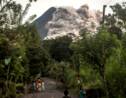 En Indonésie, le volcan Merapi est entré en éruption