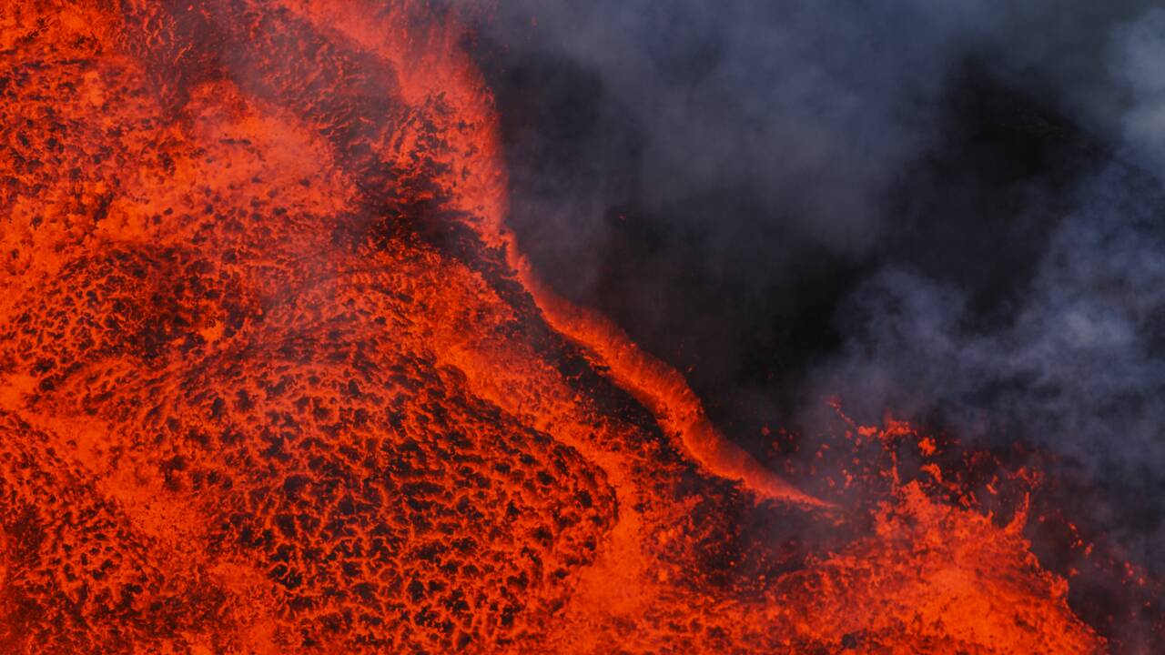 Quelle est la différence entre lave et magma ?