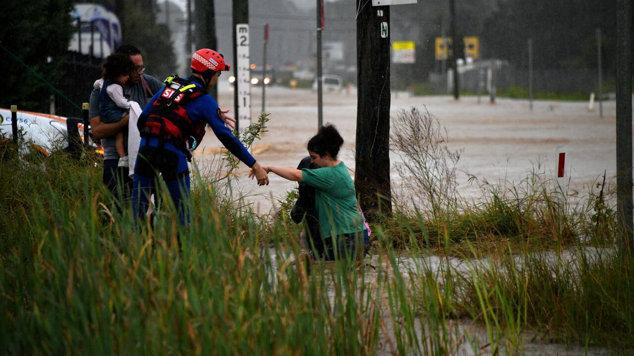 Australie : évacuations sur la côte Est après des crues et des pluies record
