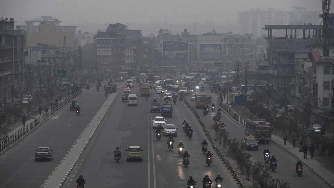 La pollution contraint pour la première fois le Népal à fermer ses écoles