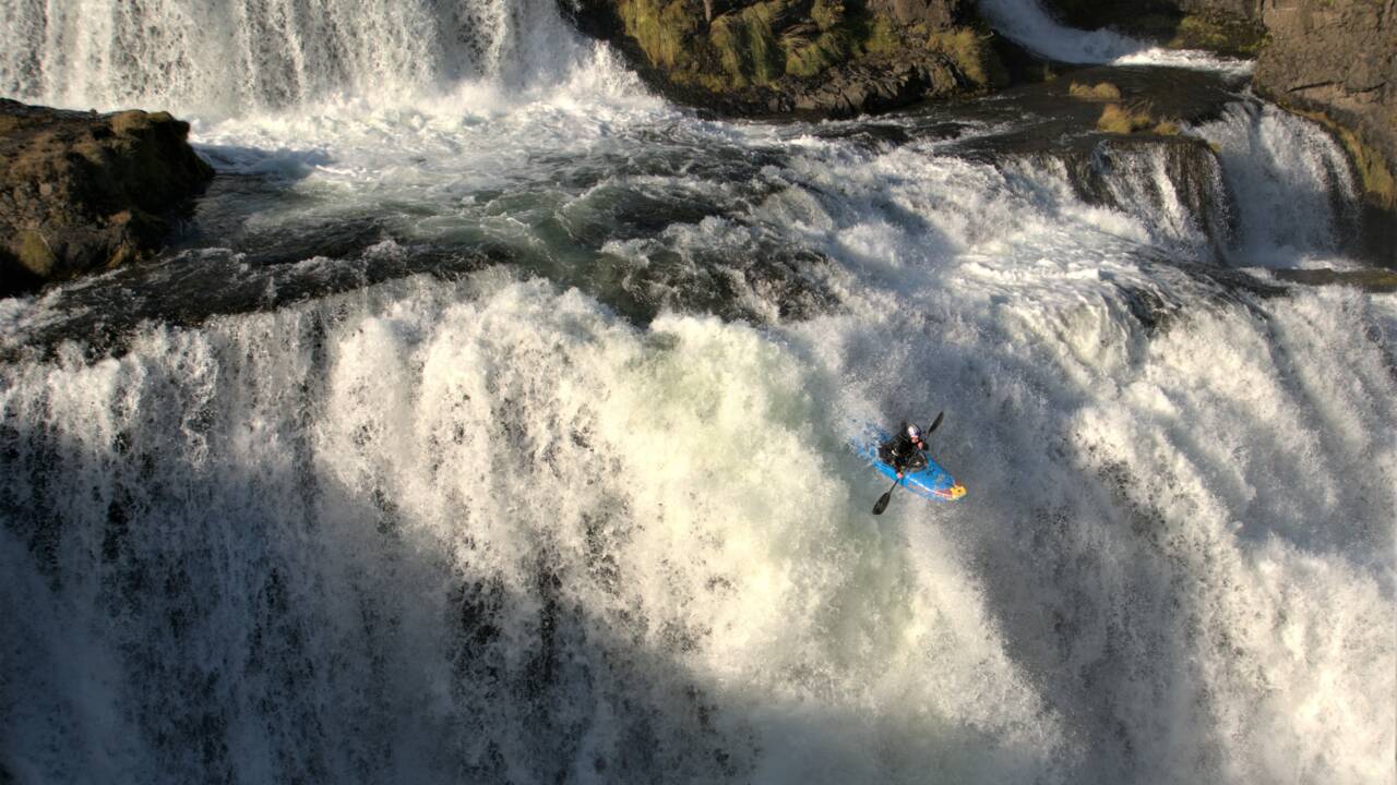L'Islande en cascades avec Nouria Newman, championne du monde de kayak extrême