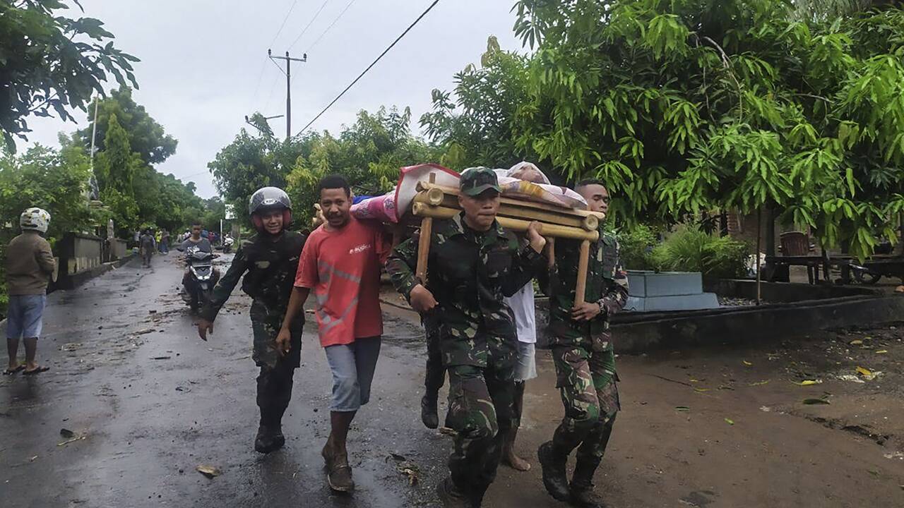 Au moins 120 morts dans les inondations en Indonésie et au Timor oriental