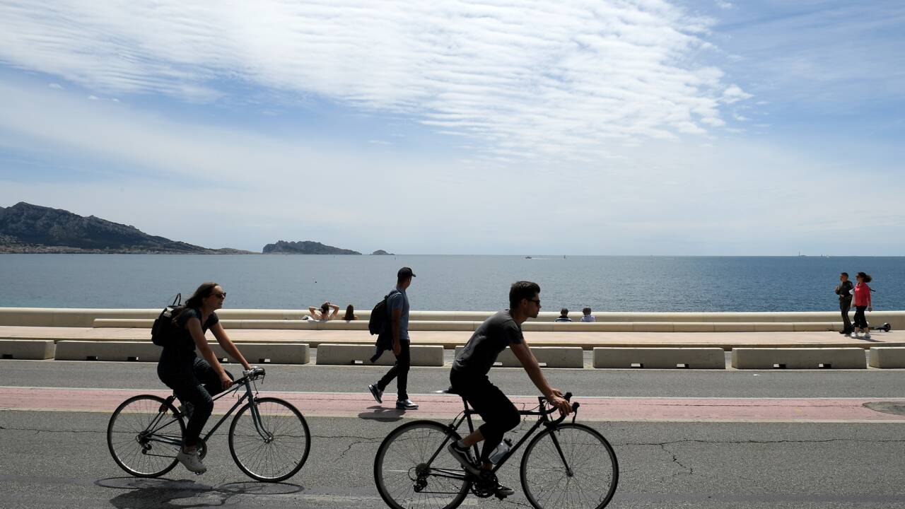 A Marseille, la joie simple et inédite d'un littoral sans voiture