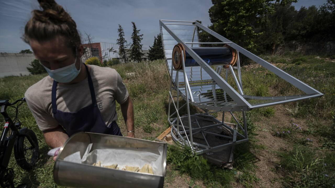 A Marseille, un restaurant solaire pour cuisiner "écolo" sans aller "chez les Amish"