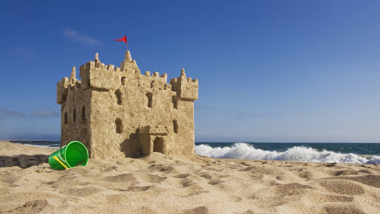 Au Danemark, le plus haut château de sable jamais construit se dresse sur 21 mètres