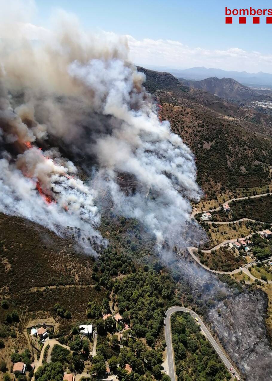 Espagne : l'incendie en Catalogne "maîtrisé" par les pompiers