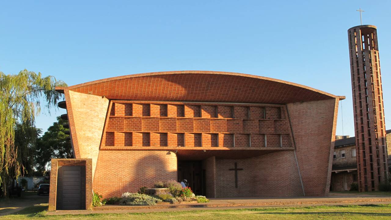 En Uruguay, l'église d'Eladio Dieste, Cristo Obrero, inscrite au Patrimoine mondial de l'Unesco