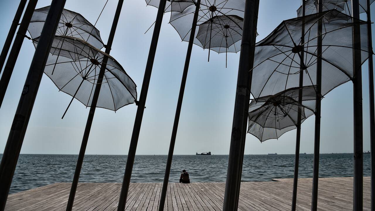 Je Vais Mourir Sous Cette Chaleur Athenes Confrontee A Une Nouvelle Canicule Geo Fr