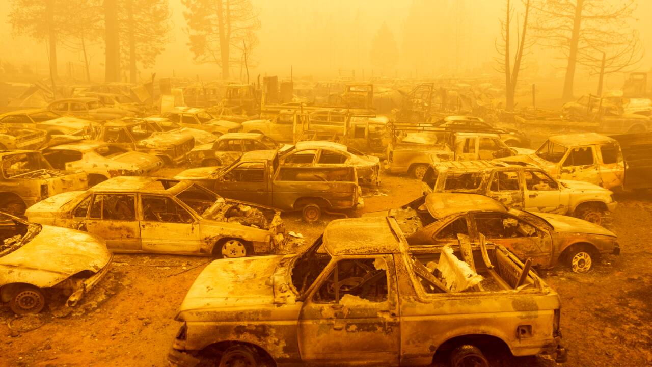 "Incinérée" : Greenville avant et après l'incendie monstre qui ravage la Californie
