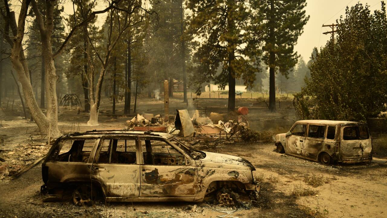 Un nouveau feu de forêt hors de contrôle dans le nord de la Californie