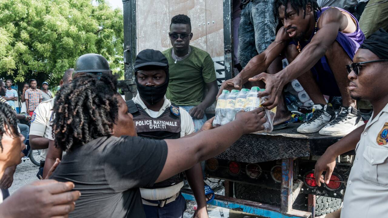 Une semaine après le séisme, Haïti reste confronté à l'urgence vitale