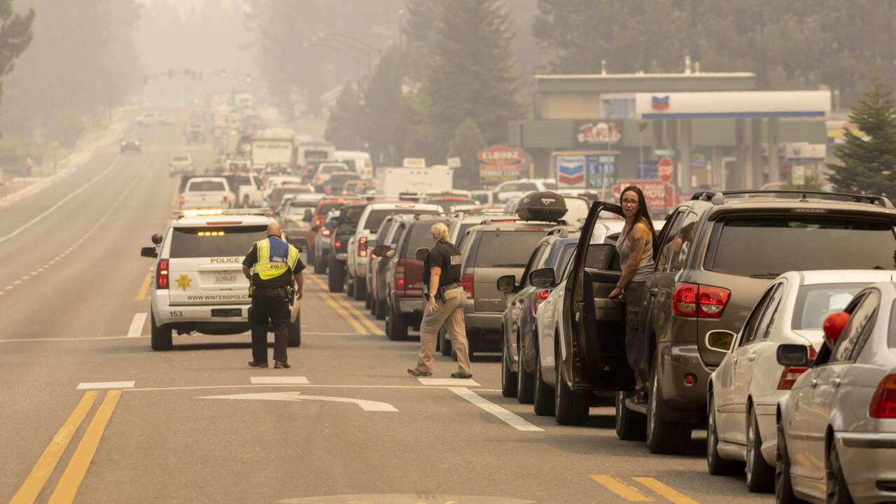 Californie: des milliers d'évacués dans une zone touristique menacée par les flammes