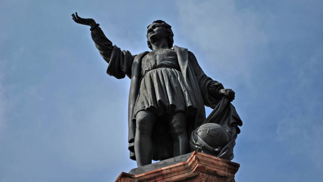 A Mexico, la statue de Christophe Colomb va être remplacée par celle d'une femme indigène