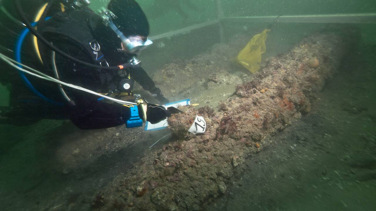 Bretagne : une mystérieuse épave fouillée par des spécialistes de l'archéologie sous-marine