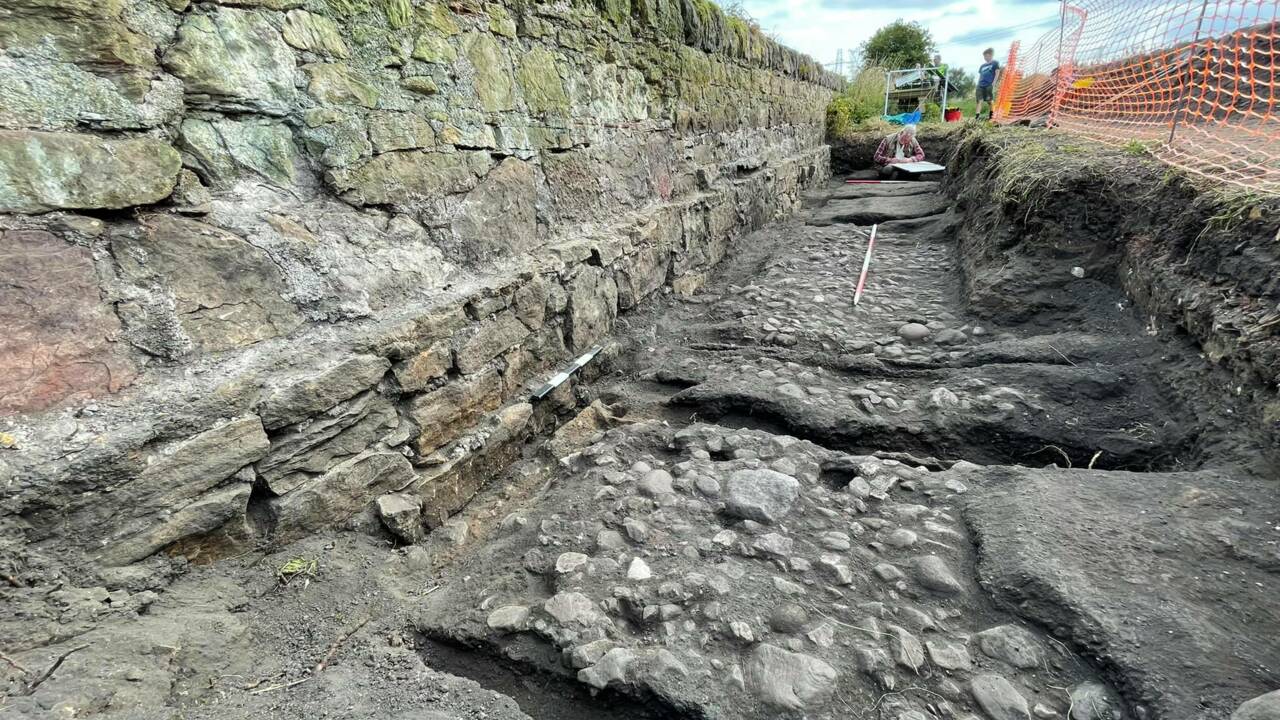 Des archéologues font des découvertes "stupéfiantes" sur le premier chemin de fer d'Écosse