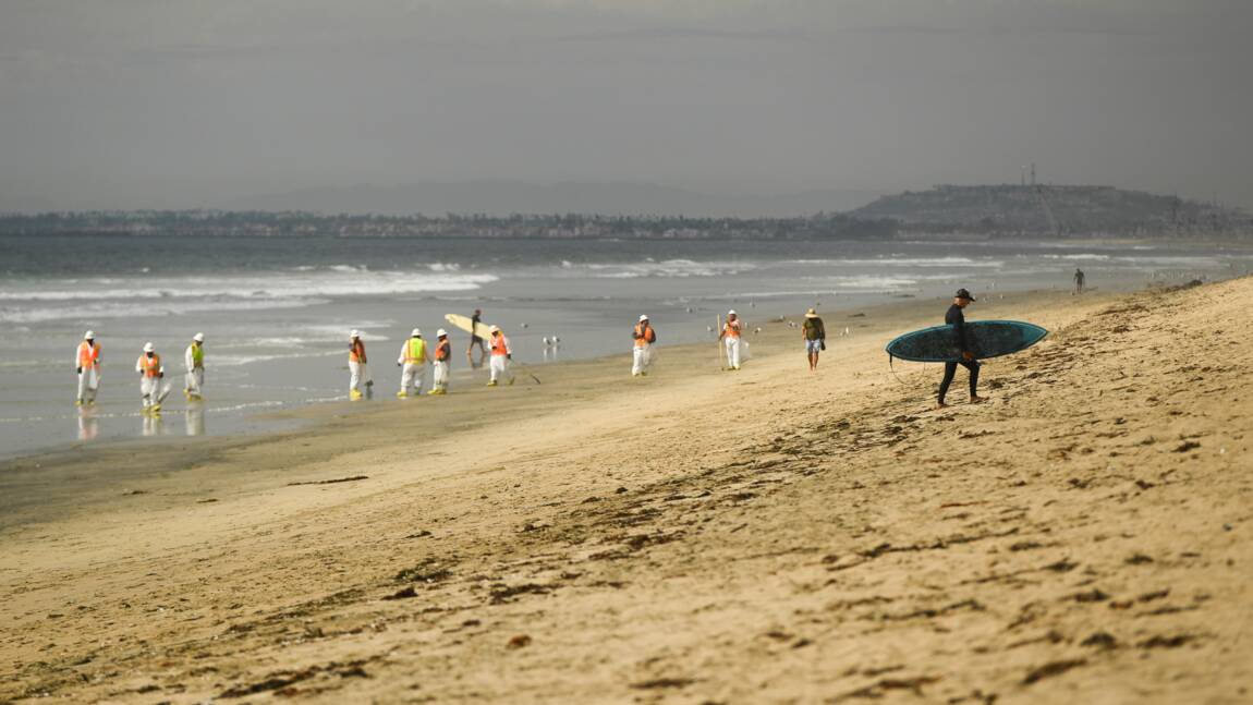 Marée noire en Californie : après la fuite sur un oléoduc, "Surf City" déserté
