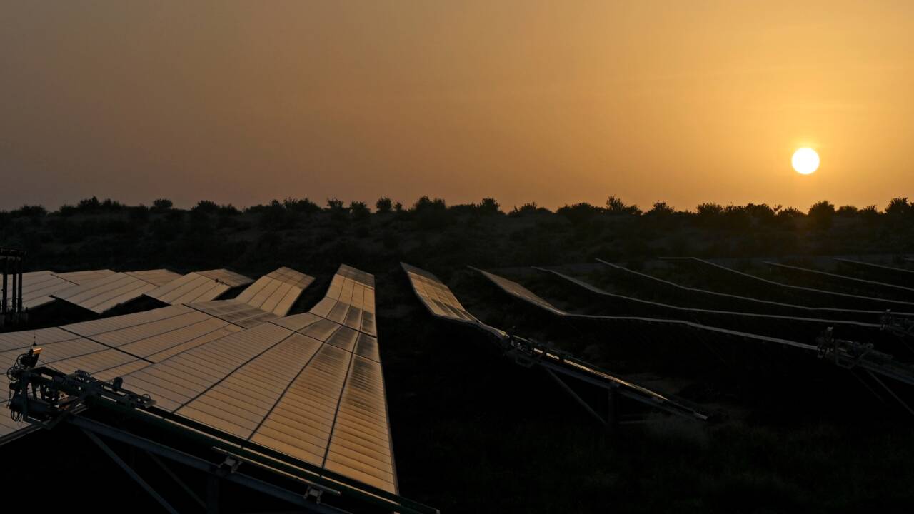 L'Inde veut rentabiliser le désert grâce à l'énergie solaire