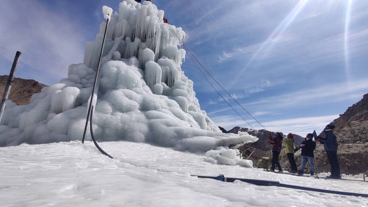 Au Chili, des chercheurs veulent fabriquer des glaciers artificiels en faisant geler de l'eau