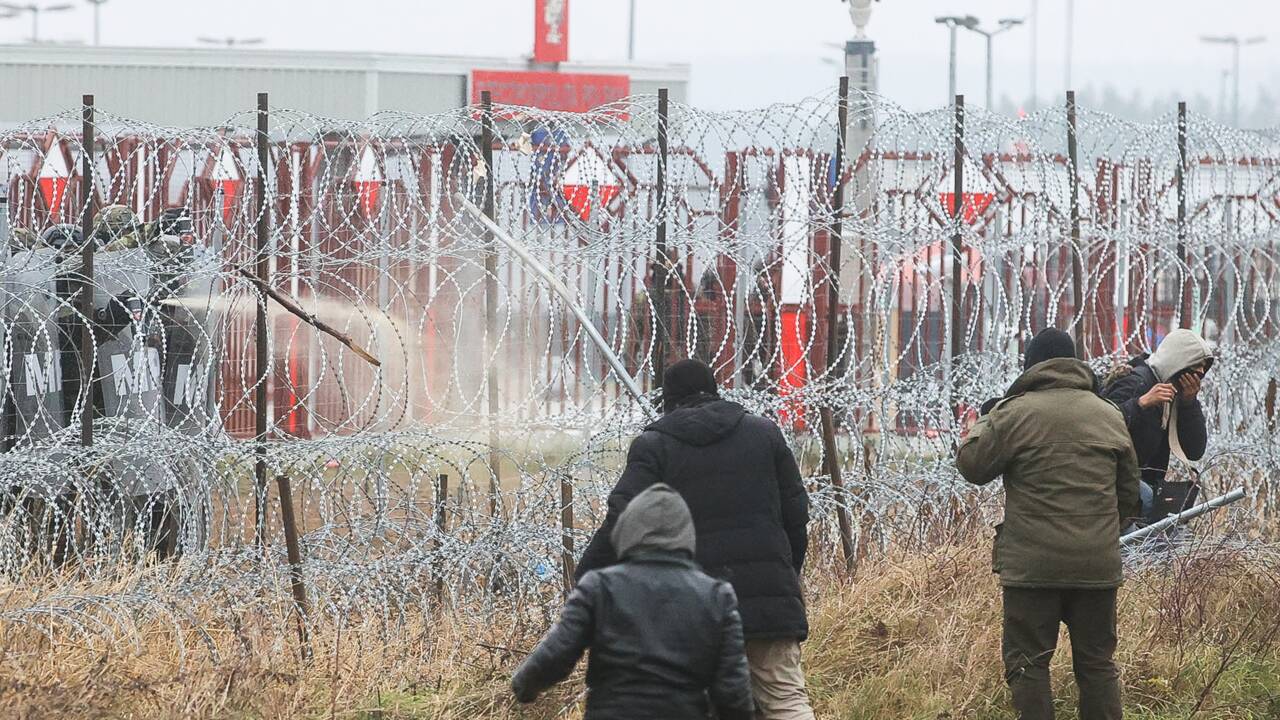 Biélorussie : pourquoi Loukachenko aurait-il organisé des vagues migratoires aux frontières de la Pologne ?