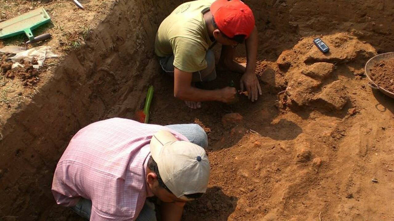 Angleterre : découverte du squelette d'un esclave crucifié vieux de 1 900 ans